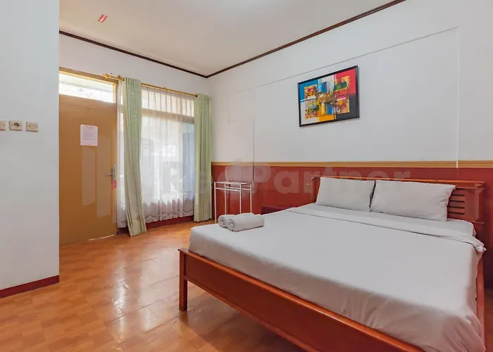Seruni Guest House Near Alun Alun Lembang Mitra Reddoorz