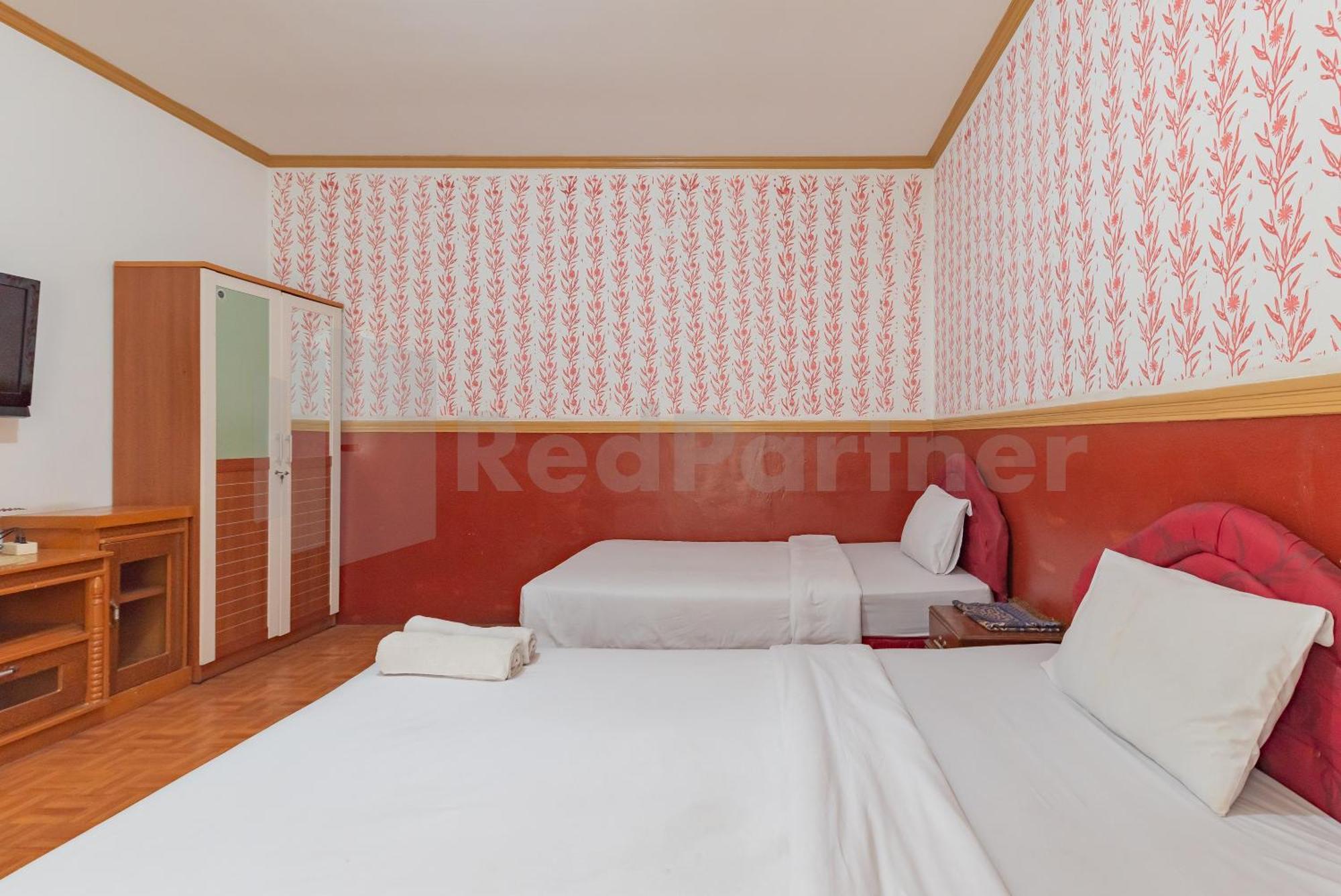 Hotel Seruni Near Alun Alun Mitra Reddoorz Lembang